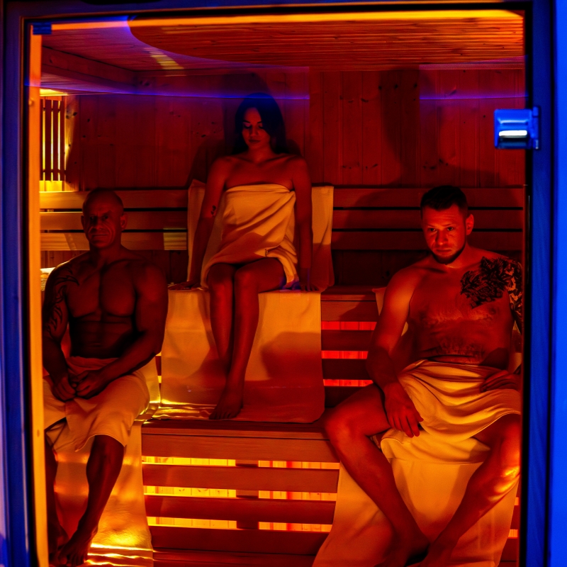 Sauna sucha i sauna parowa oraz seanse saunowe z sauna mistrzem w spa w województwie łódzkim w Hotelu Górskim.jpg
