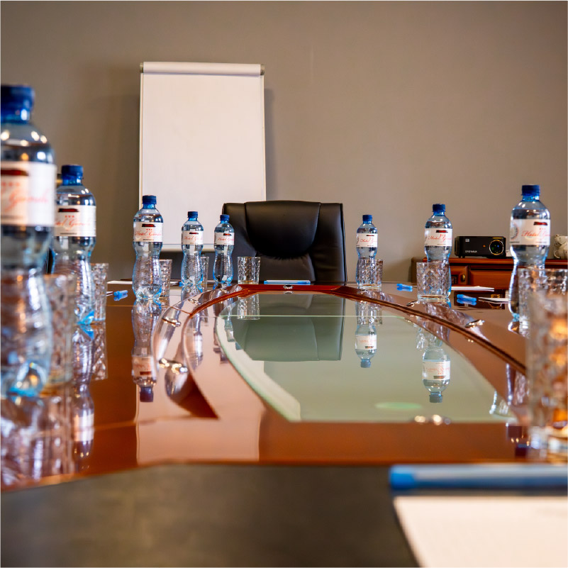 Sala Kameralna konferencyjna w Hotelu Górskim przestrzeń na wydarzenia biznesowe i spotkania w łódzkim (7).jpg