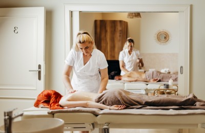 Hotel Górski w Proszeniu w województwie Lódzkim ze spa restauracją strefą relakcu grill bar (90).jpg