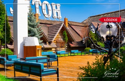 Patio które mieści do 90 osób i jest połączone z salą Olimp w któej zmieści się do 300 osób na imprezy tematyczne firmowe w Hotelu Górskim w województwie łódzkim.jpg